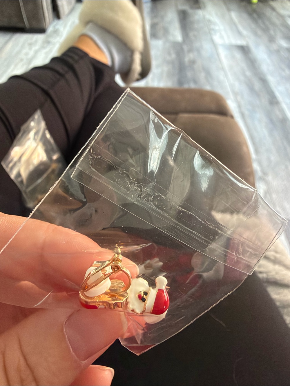 5/$25 Gold-Tone Santa Charm clip ons- Red & White Christmas Accent